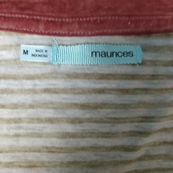 cute top!! - Picture 3 of 3